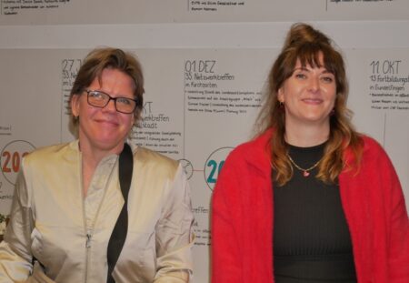 Anke Glenz, ehemalige Behindertenbeauftragte im Landkreis und Julia Tamm, ihre Nachfolge